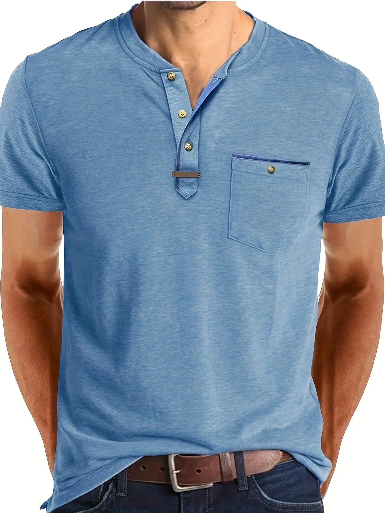 Eusébio - Elegant T-Shirt med Knapper og Lomme